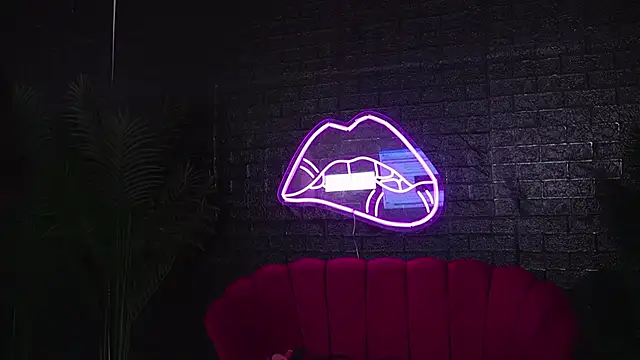 Annabellerise online show from 09-23-25, 04:15