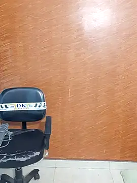 Snapshot of Divya-2007 chatting on 01-28-25, 07:22 Divya-2007 online show from 01-28-25, 07:22