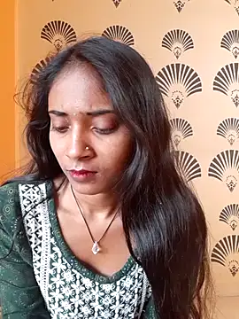 Snapshot of Divya-2007 chatting on 02-24-25, 02:51 Divya-2007 online show from 02-24-25, 02:51