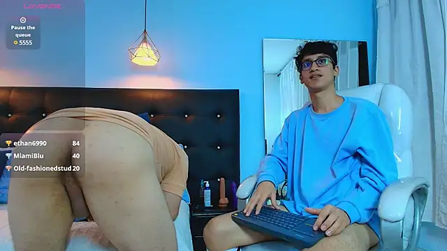 Cum hunters online show from 03-07-25, 11:38