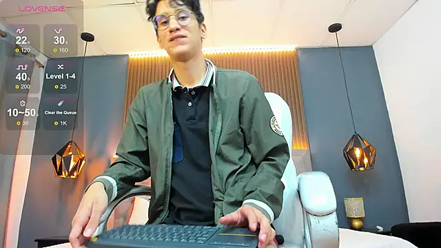 Cum hunters online show from 09-18-25, 03:30