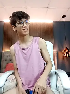 Cum hunters online show from 09-27-25, 05:34