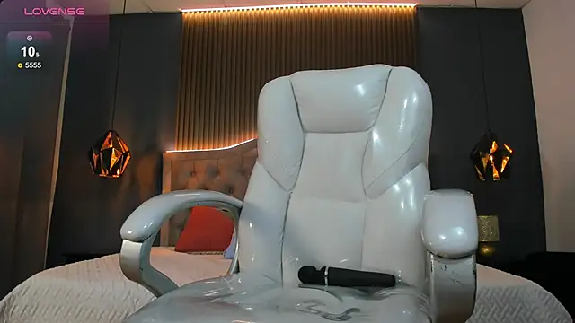 Cum hunters online show from 10-04-25, 03:37