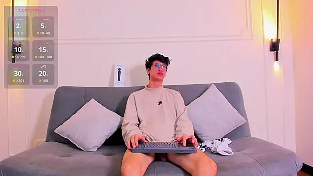 Cum hunters online show from 10-14-25, 03:40