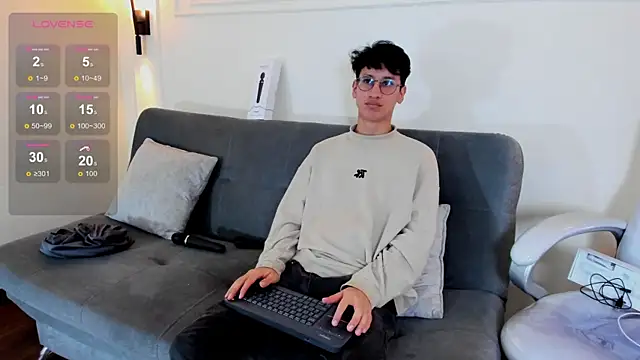 Cum hunters online show from 11-13-25, 03:16