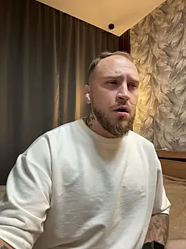  XxX-XxX  online show from 10-07-25, 10:18