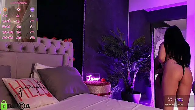 Snapshot of ClaraShine chatting on 11-02-25, 05:10 ClaraShine online show from 11-02-25, 05:10