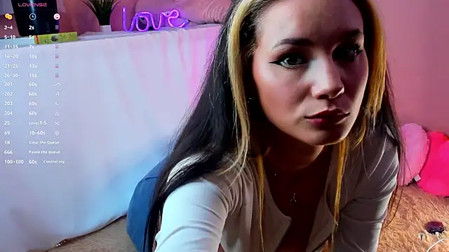 too sexxxy online show from 03-11-25, 07:36