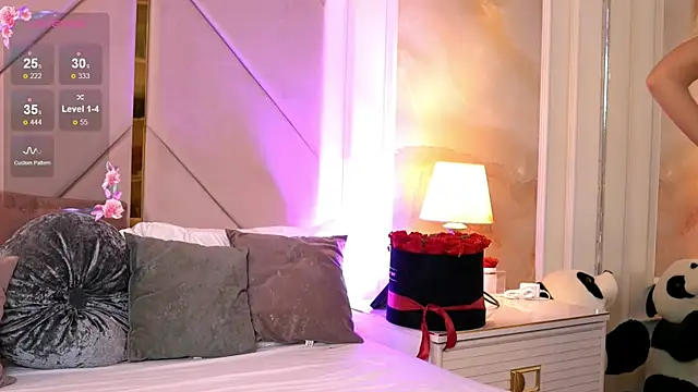 Alexaheyess online show from 12-04-25, 06:12