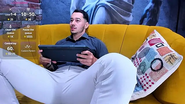 Snapshot of Salvatore_costa chatting on 01-24-25, 07:49 Salvatore costa online show from 01-24-25, 07:49