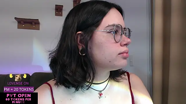 crystalll room online show from 05-14-26, 12:50