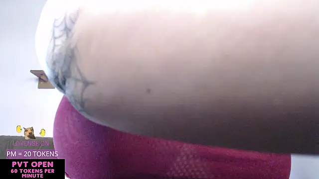 crystalll room online show from 05-27-26, 01:57