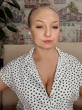 Snapshot of Anesteishen chatting on 03-06-25, 06:52 Anesteishen online show from 03-06-25, 06:52