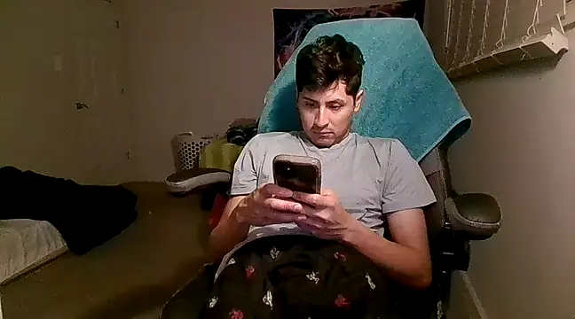 Snapshot of PerroDemonioHot chatting on 02-25-25, 05:41 PerroDemonioHot online show from 02-25-25, 05:41