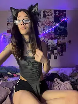 Snapshot of mollyEXD chatting on 01-25-25, 08:21 mollyEXD online show from 01-25-25, 08:21