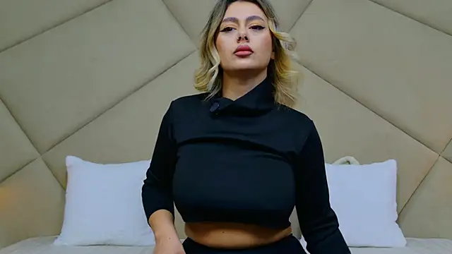 ChloeFrost online show from 04-24-26, 05:21