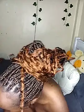 Vprettieeer online show from 03-22-25, 11:42