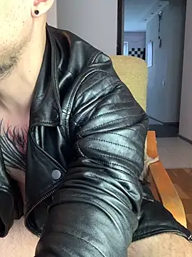 AssHunter4k online show from 11-28-25, 08:06