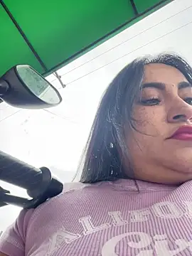 Miia Jazmin online show from 04-11-26, 01:04