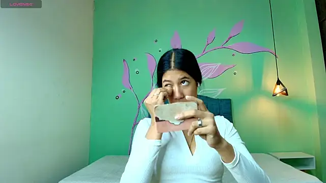 Connie Bell online show from 10-19-25, 11:33