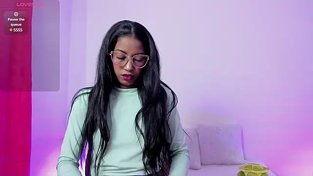 Snapshot of dany_brownie chatting on 01-18-25, 03:53 dany brownie online show from 01-18-25, 03:53