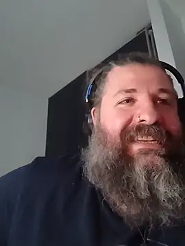Snapshot of catullo14 chatting on 05-17-26, 06:48 catullo14 online show from 05-17-26, 06:48