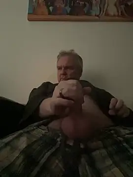 Snapshot of Paolo7619 chatting on 06-15-26, 04:15 Paolo7619 online show from 06-15-26, 04:15
