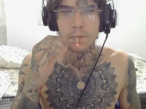 Snapshot of smokingink chatting on 04-30-26, 10:25 smokingink online show from 04-30-26, 10:25