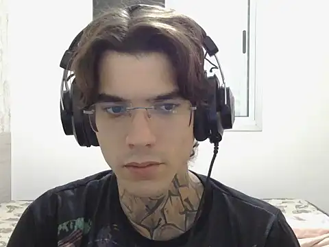 Snapshot of smokingink chatting on 05-01-26, 11:09 smokingink online show from 05-01-26, 11:09