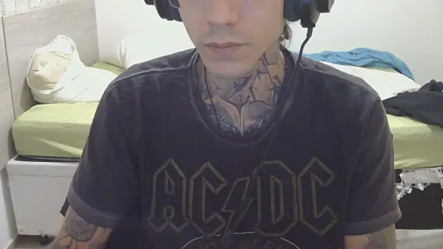 Snapshot of smokingink chatting on 05-14-26, 08:37 smokingink online show from 05-14-26, 08:37