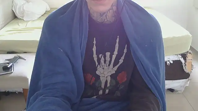 Snapshot of smokingink chatting on 05-31-26, 11:39 smokingink online show from 05-31-26, 11:39