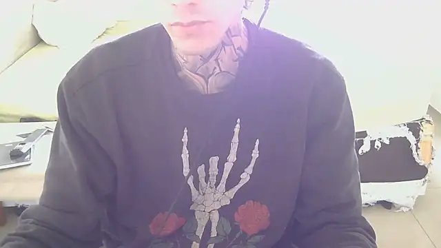 Snapshot of smokingink chatting on 05-31-26, 06:09 smokingink online show from 05-31-26, 06:09
