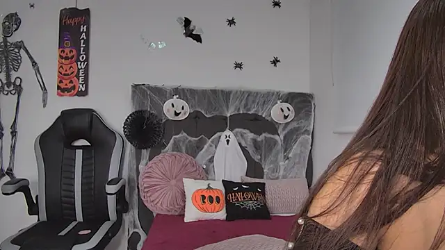 AmandaBrooks 18 online show from 10-15-25, 01:28