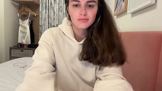 graciesmith27 online show from 05-10-26, 12:05