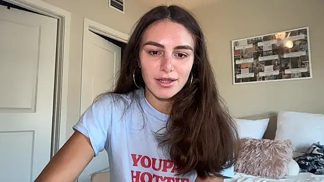 graciesmith27 online show from 05-19-26, 06:25