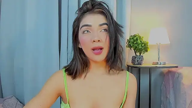 Snapshot of GABRIELAM_MS chatting on 04-25-26, 12:35 GABRIELAM MS online show from 04-25-26, 12:35
