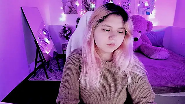 DiaAngell online show from 04-10-26, 07:40