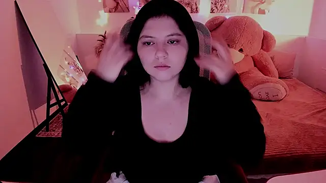 DiaAngell online show from 05-24-26, 07:41