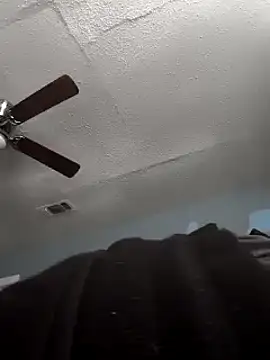 Snapshot of Burrrucecold00 chatting on 02-23-25, 04:24 Burrrucecold00 online show from 02-23-25, 04:24