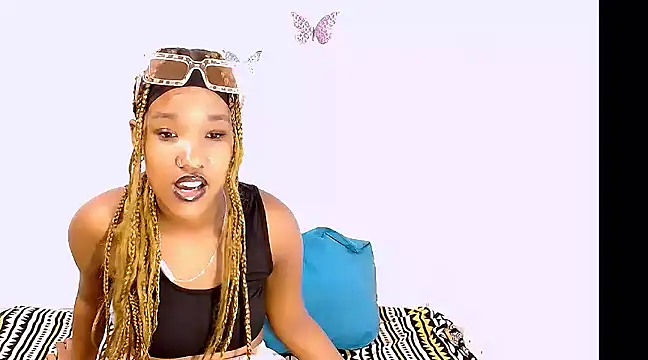 EroticSexyPrada online show from 03-10-25, 08:48