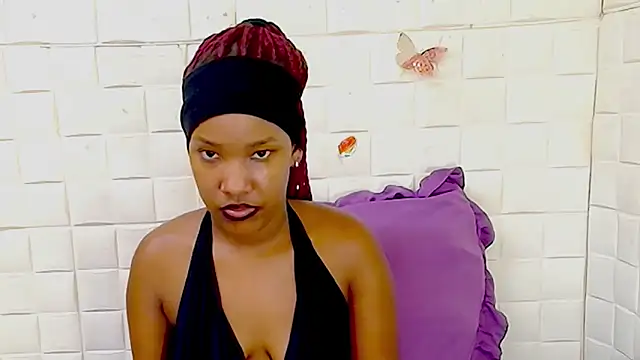 EroticSexyPrada online show from 03-25-26, 05:52