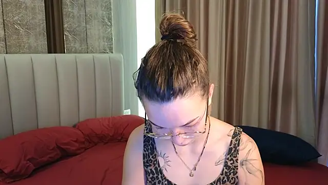 SusannJohnson online show from 05-17-26, 12:08
