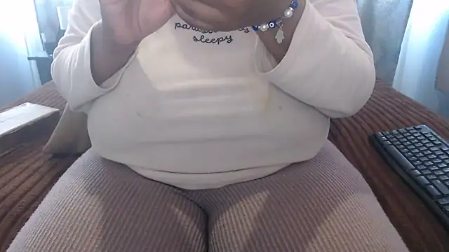 BUBBLYBUNNYxx online show from 06-23-26, 05:27