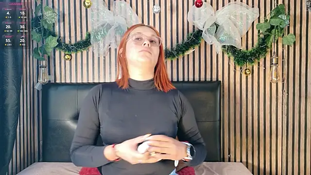 Snapshot of Sophie_new25 chatting on 12-01-25, 01:27 Sophie new25 online show from 12-01-25, 01:27