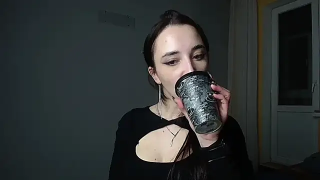 Eva Gloryy online show from 01-23-25, 05:21