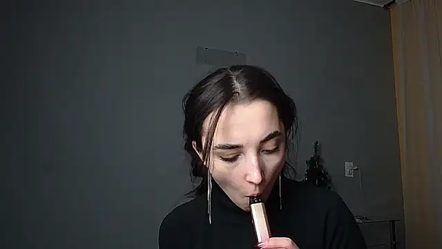 Eva Gloryy online show from 02-17-25, 08:26