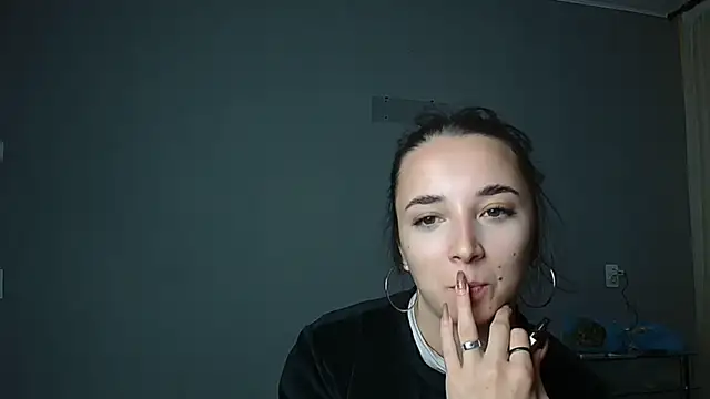 Eva Gloryy online show from 09-18-25, 03:14