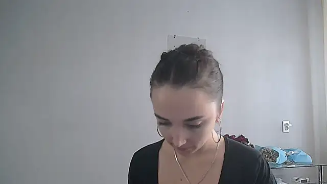 Eva Gloryy online show from 10-23-25, 12:59