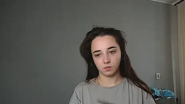 Eva Gloryy online show from 10-31-25, 11:11