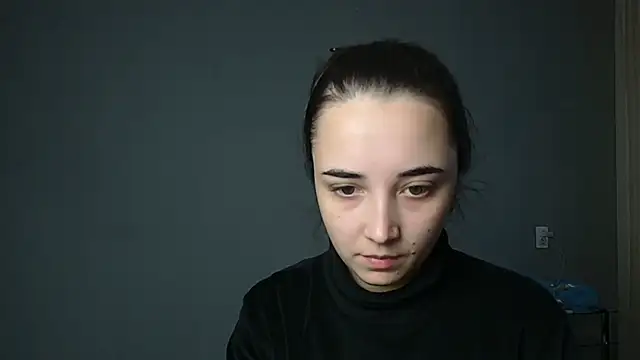 Eva Gloryy online show from 11-24-25, 01:22